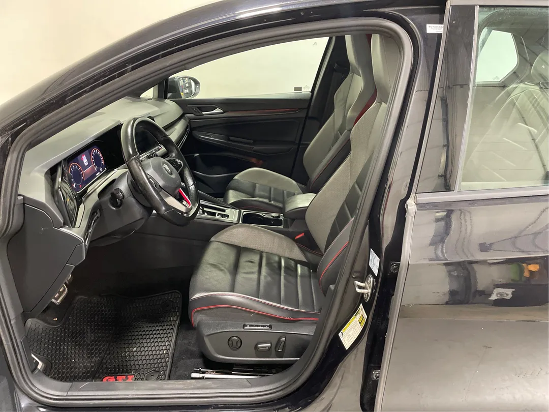 2022 Volkswagen Golf GTI — photo 3