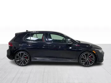 2022 Volkswagen Golf GTI - image 2