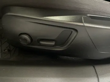 2023 Polestar 2 - image 19