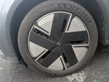 2025 Polestar 2 - image 7