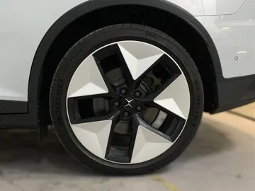 2024 Polestar 2 - image 6