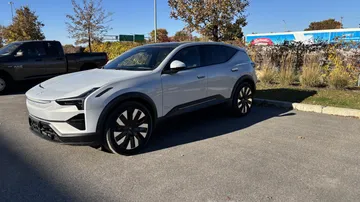 2025 Polestar 3 - image 3