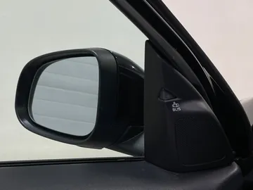 2018 Volvo V60 - image 19