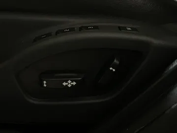 2016 Volvo S60 - image 20