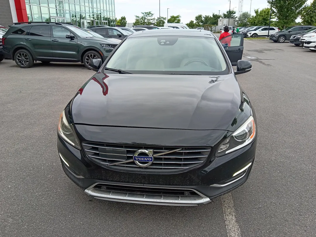 2016 Volvo S60 — photo 2