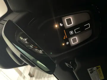 2023 Volvo XC90 - image 17