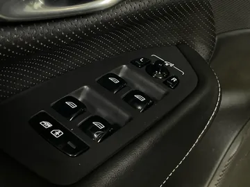 2023 Volvo XC90 - image 29