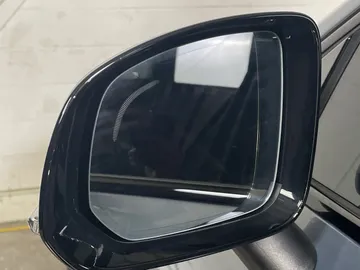 2023 Volvo XC90 - image 22