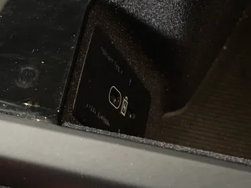 2023 Volvo XC90 - image 34