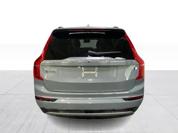 2023 Volvo XC90 - image 13
