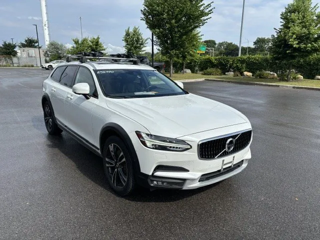 2018 Volvo V90 Cross Country