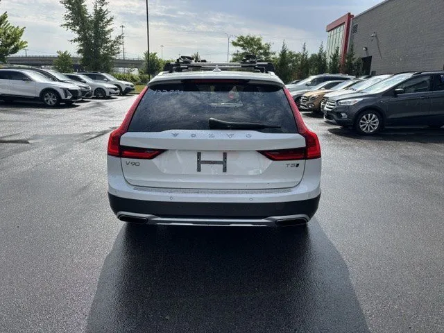2018 Volvo V90 Cross Country — photo 5
