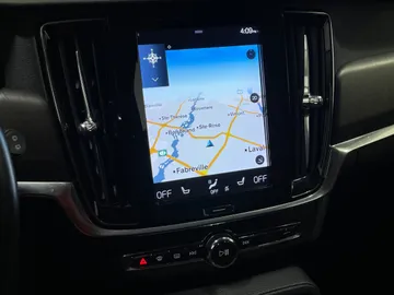 2018 Volvo V90 Cross Country - image 31