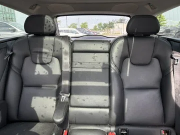 2018 Volvo V90 Cross Country - image 8