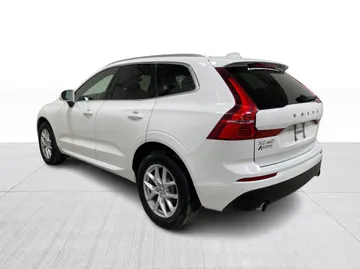 2019 Volvo XC60 - image 6