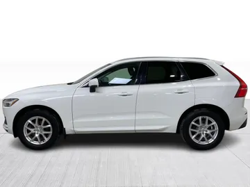 2019 Volvo XC60 - image 6
