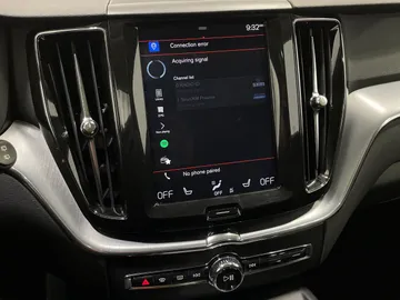 2019 Volvo XC60 - image 32