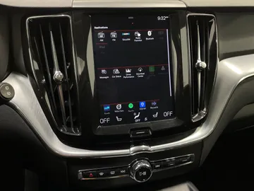 2019 Volvo XC60 - image 28