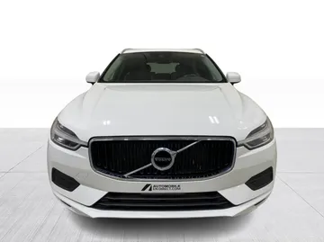 2019 Volvo XC60 - image 3