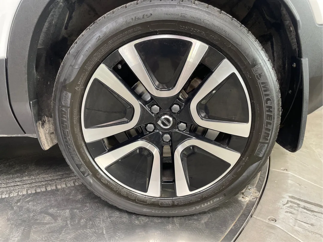 2022 Volvo XC40 Momentum AWD, photo 6