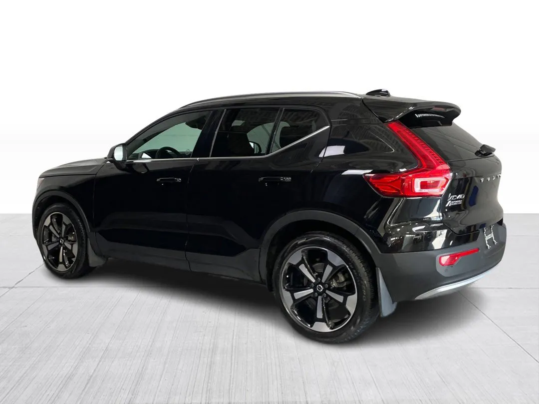 2022 Volvo XC40 — photo 5