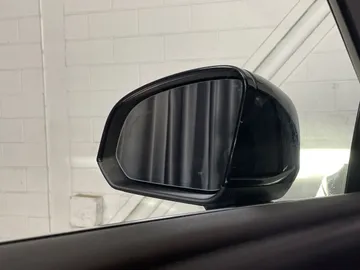 2022 Volvo XC40 - image 19