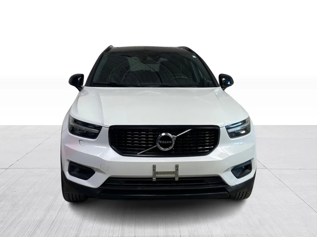 2020 Volvo XC40 — photo 2