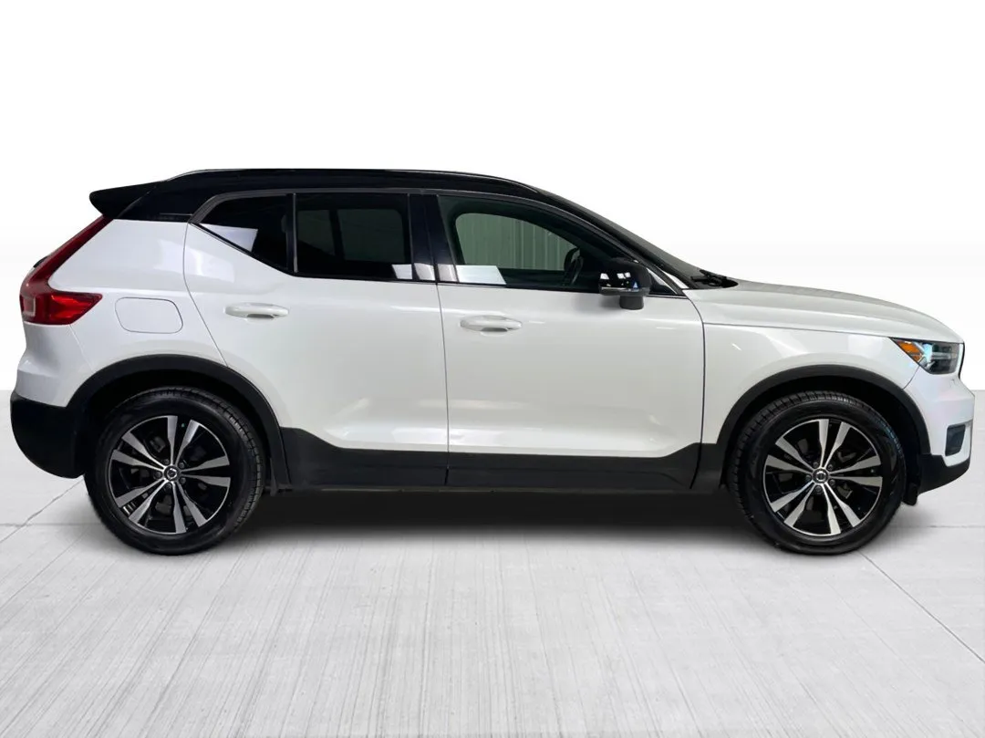 2020 Volvo XC40 — photo 8