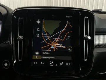2020 Volvo XC40 - image 23