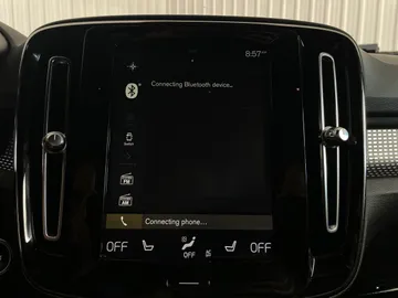2020 Volvo XC40 - image 30