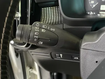 2020 Volvo XC40 - image 18