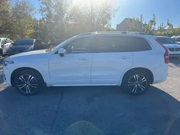 2018 Volvo XC90 - image 6