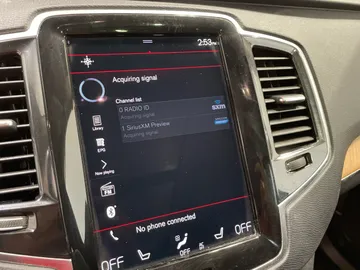 2022 Volvo XC90 - image 31