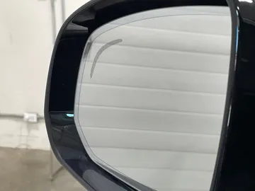 2022 Volvo XC90 - image 21