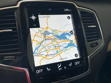 2022 Volvo XC90 - image 32