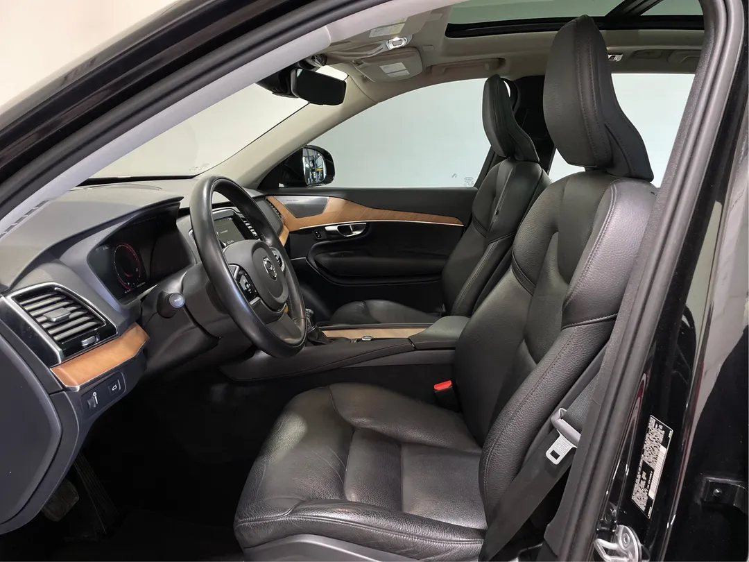 2022 Volvo XC90 for sale - photo 3