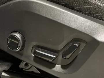 2022 Volvo XC90 - image 20