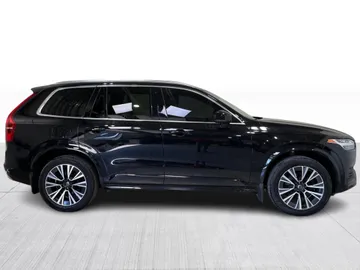 2022 Volvo XC90 - image 2