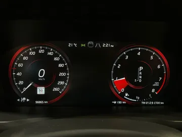2022 Volvo XC90 - image 19