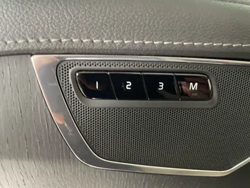 2020 Volvo XC90 - image 21