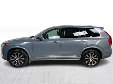 2020 Volvo XC90 - image 10