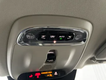 2020 Volvo XC90 - image 16