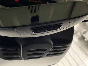 2022 Volvo XC90 - image 22