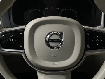 2022 Volvo XC90 - image 20