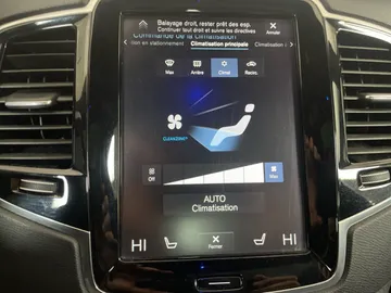 2018 Volvo XC90 - image 26