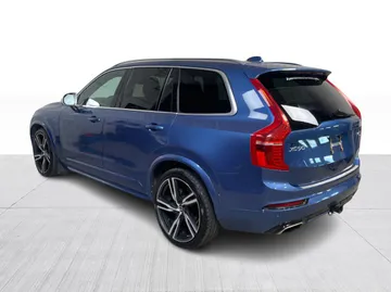 2018 Volvo XC90 - image 11
