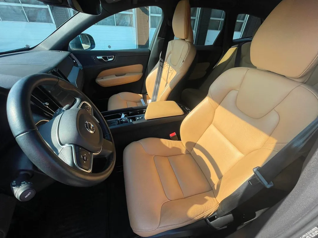 2019 Volvo XC60 — photo 6