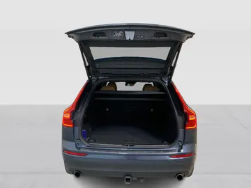 2019 Volvo XC60 - image 14