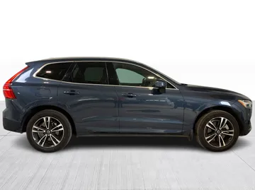 2019 Volvo XC60 - image 2