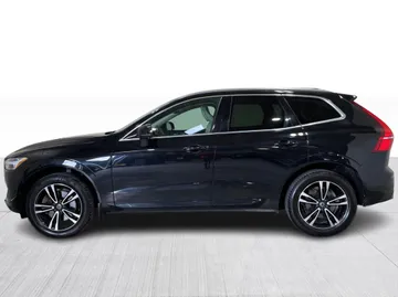 2019 Volvo XC60 - image 11
